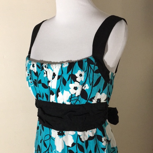 B. Smart Floral Dress. Blue/white/black. Size 10 - Picture 3 of 6